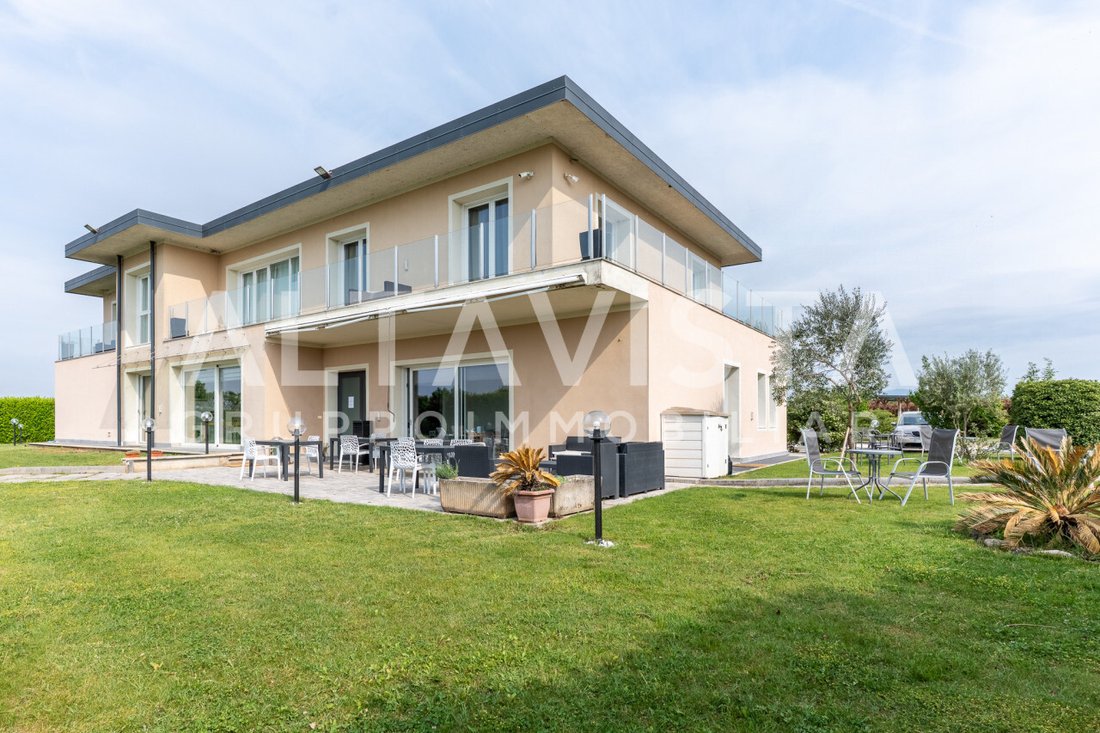 Farm Ranch in Historic Center, Lonato del Garda, Lombardy 3 - 17868118