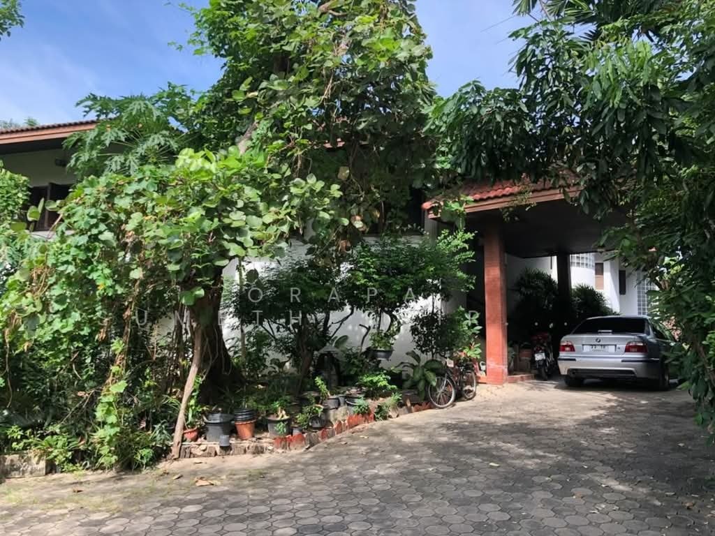 House in Bangkok, Krung Thep Maha Nakhon, Thailand 1 - 17863716