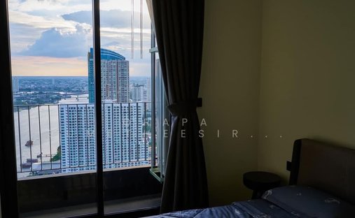 Condo in Bang Lamphu Lang, Krung Thep Maha Nakhon, Thailand 1