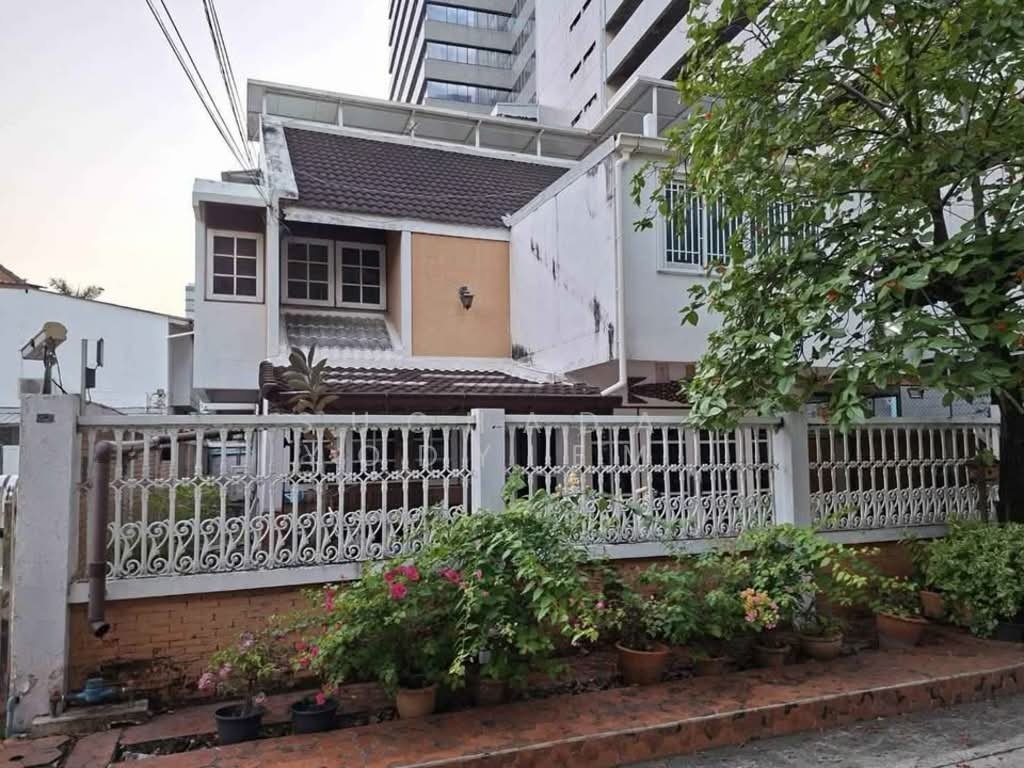 House in Huai Khwang, Krung Thep Maha Nakhon, Thailand 3 - 17867433