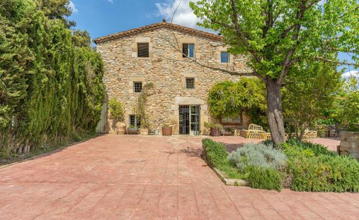 Country House in Bescano, Catalonia, Spain 1