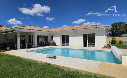House in Lanton, Nouvelle-Aquitaine, France 1
