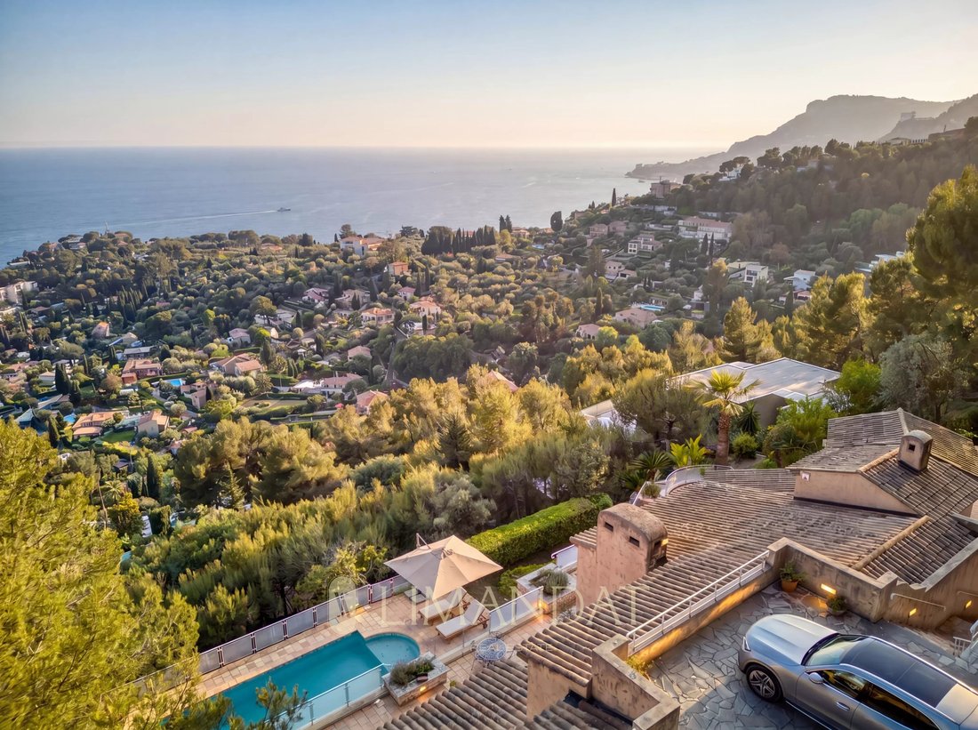 House in Village-Cros de Caste-Coupiere-Mont Gros, Roquebrune-Cap-Martin, France 1 - 17864524