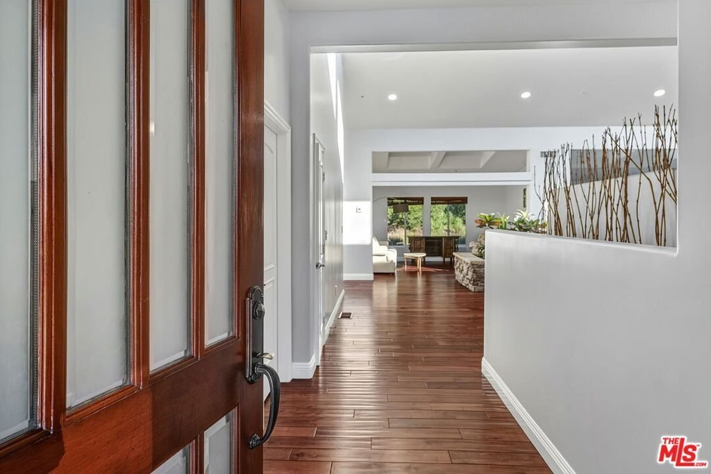 House in Agoura Hills, California, United States 4 - 17865078