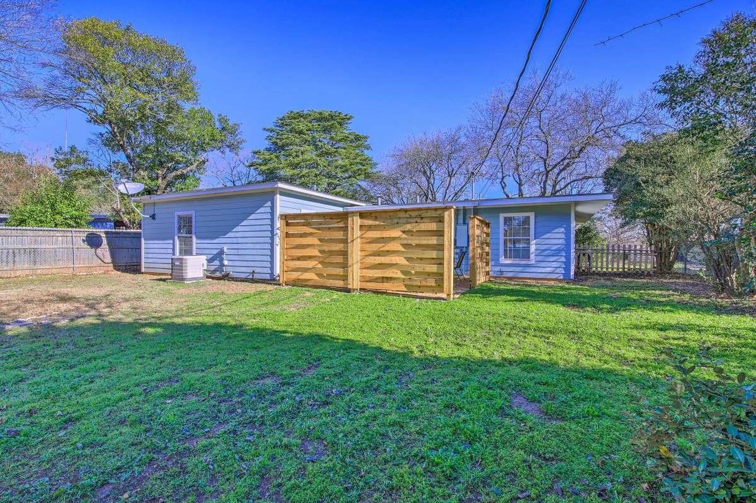 House in Fredericksburg, Texas, United States 4 - 17869647