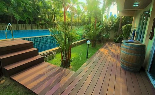 House in Bangkok, Krung Thep Maha Nakhon, Thailand 1