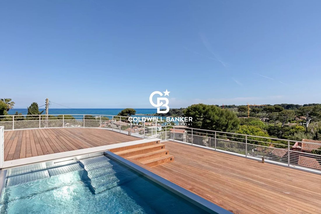 Villa in Antibes, Provence-Alpes-Côte d'Azur, France 1 - 17867001