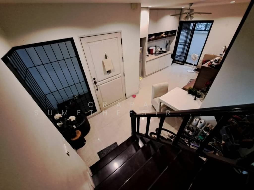 Townhouse in Bangkok, Krung Thep Maha Nakhon, Thailand 3 - 17867220