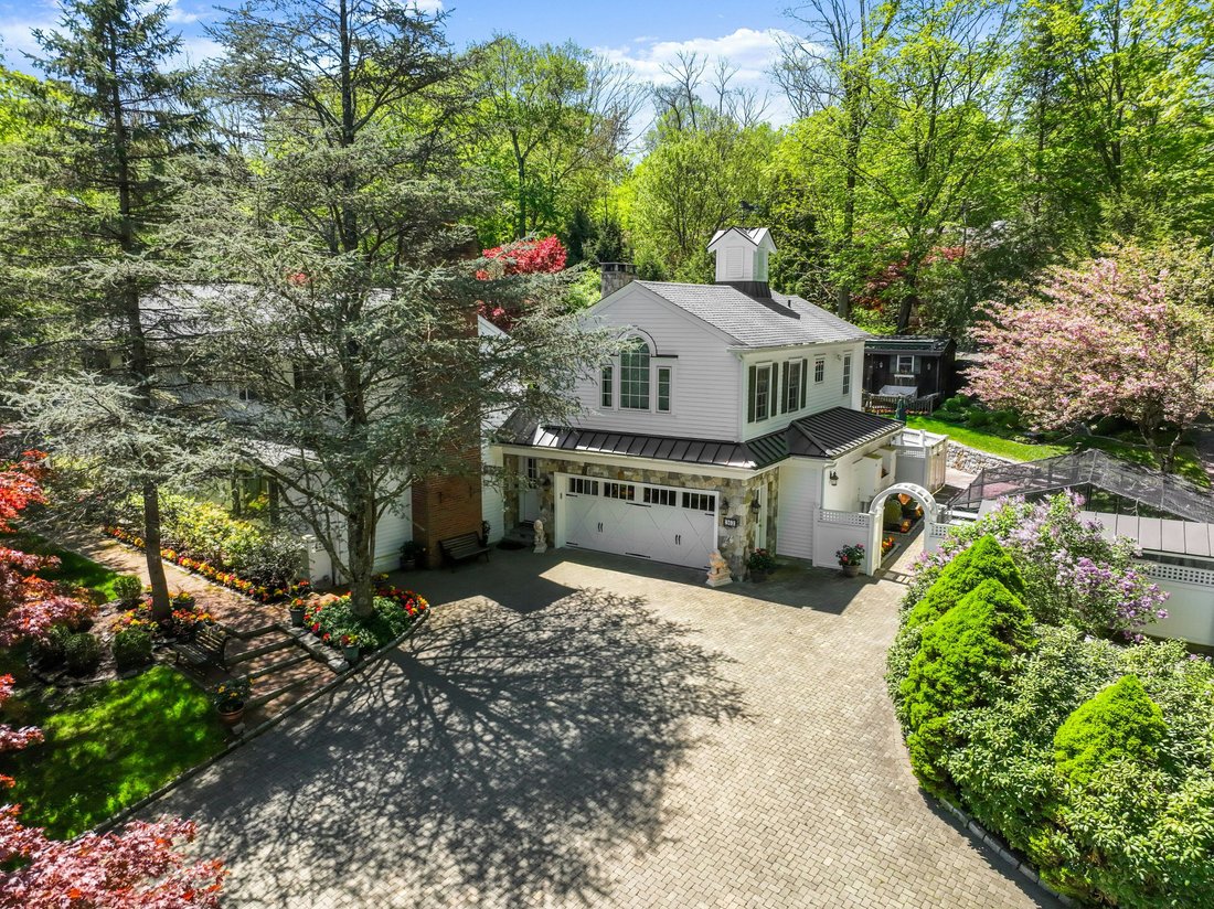 House in Ridgefield, Connecticut, United States 2 - 17862618