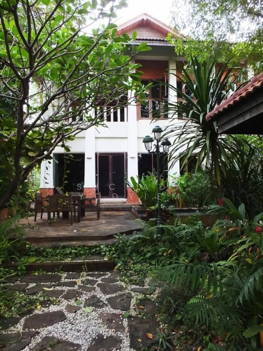 House in Phra Khanong Nuea, Bangkok, Thailand 2 - 17863973