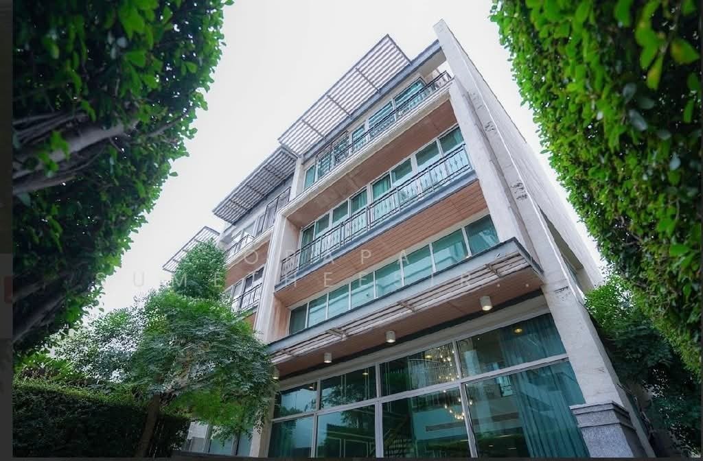 Townhouse in Bangkok, Krung Thep Maha Nakhon, Thailand 3 - 17865211