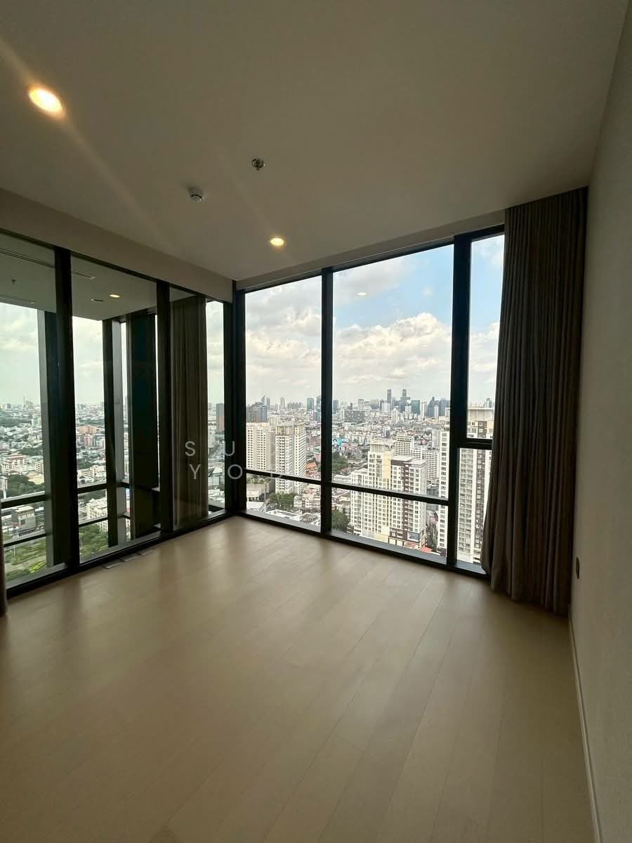 Condo in Thanon Phaya Thai, Bangkok, Thailand 4 - 17863888