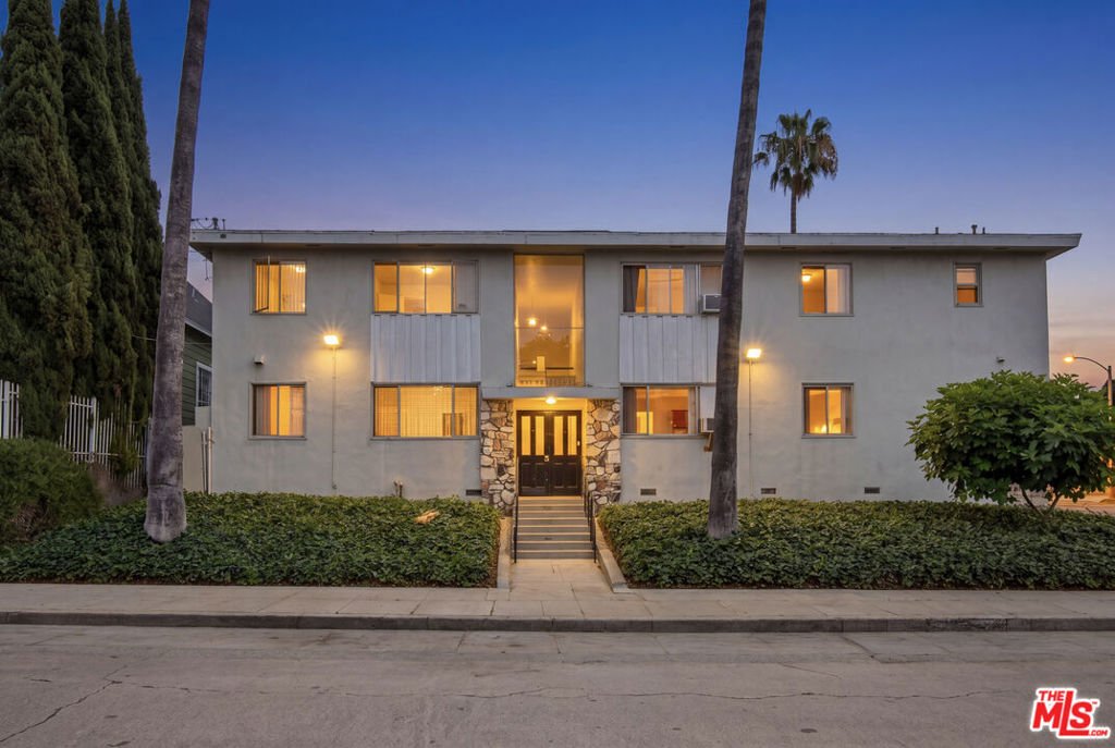 Los Angeles, California, United States 1 - 17846284