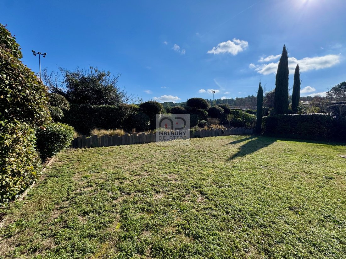Apartment in Granettes-Jauberte-Sainte Anne, Aix-en-Provence, France 3 - 17865577