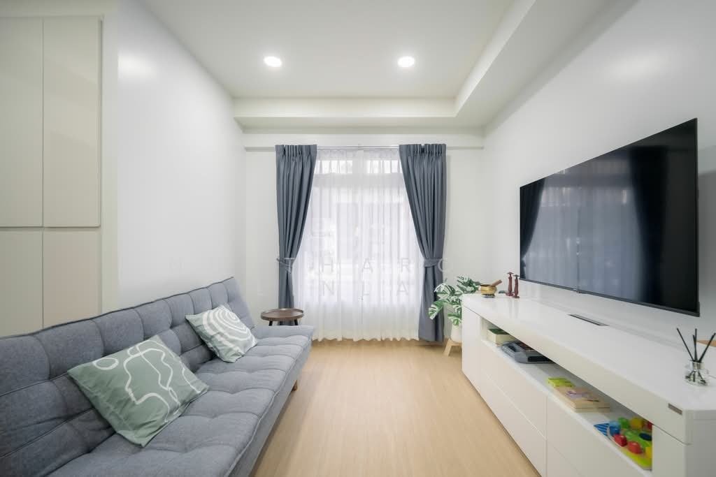 Townhouse in Bangkok, Krung Thep Maha Nakhon, Thailand 1 - 17863969