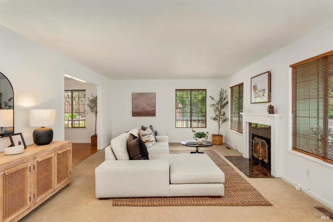 House in Healdsburg, California, United States 3 - 17868383