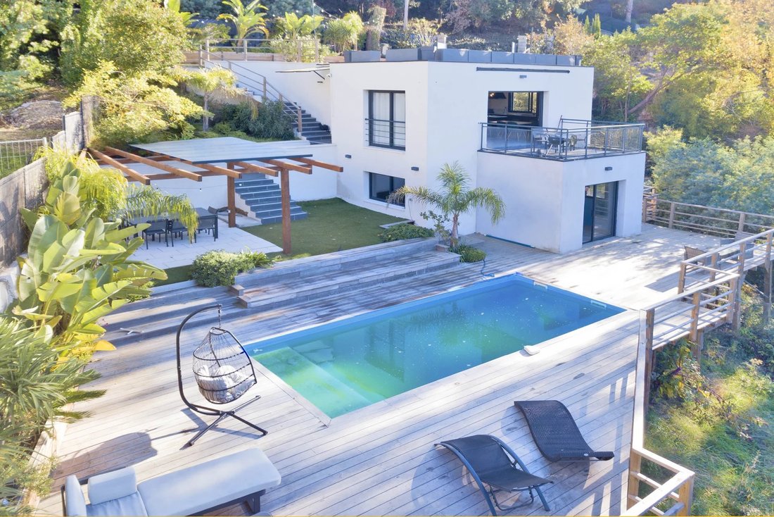 Villa in Cannes, Provence-Alpes-Côte d'Azur, France 2 - 17861685