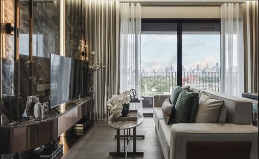 Condo in Khlong Toei, Krung Thep Maha Nakhon, Thailand 1