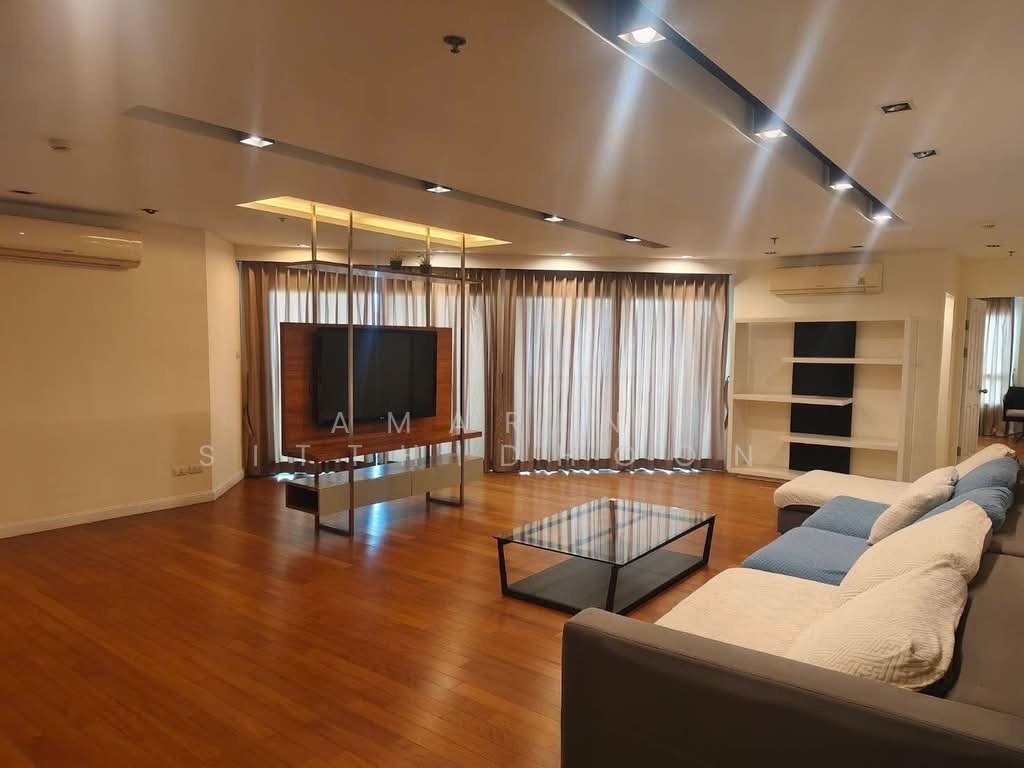 Condo in Huai Khwang, Krung Thep Maha Nakhon, Thailand 1 - 17863553