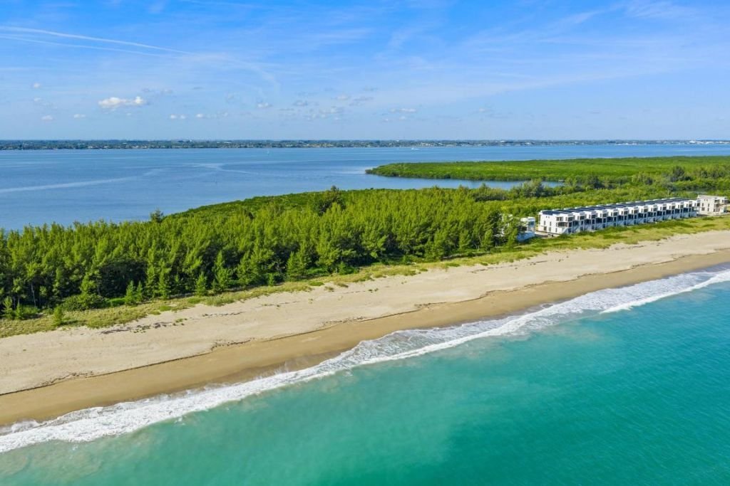 Land in Fort Pierce, Florida, United States 2 - 17489276