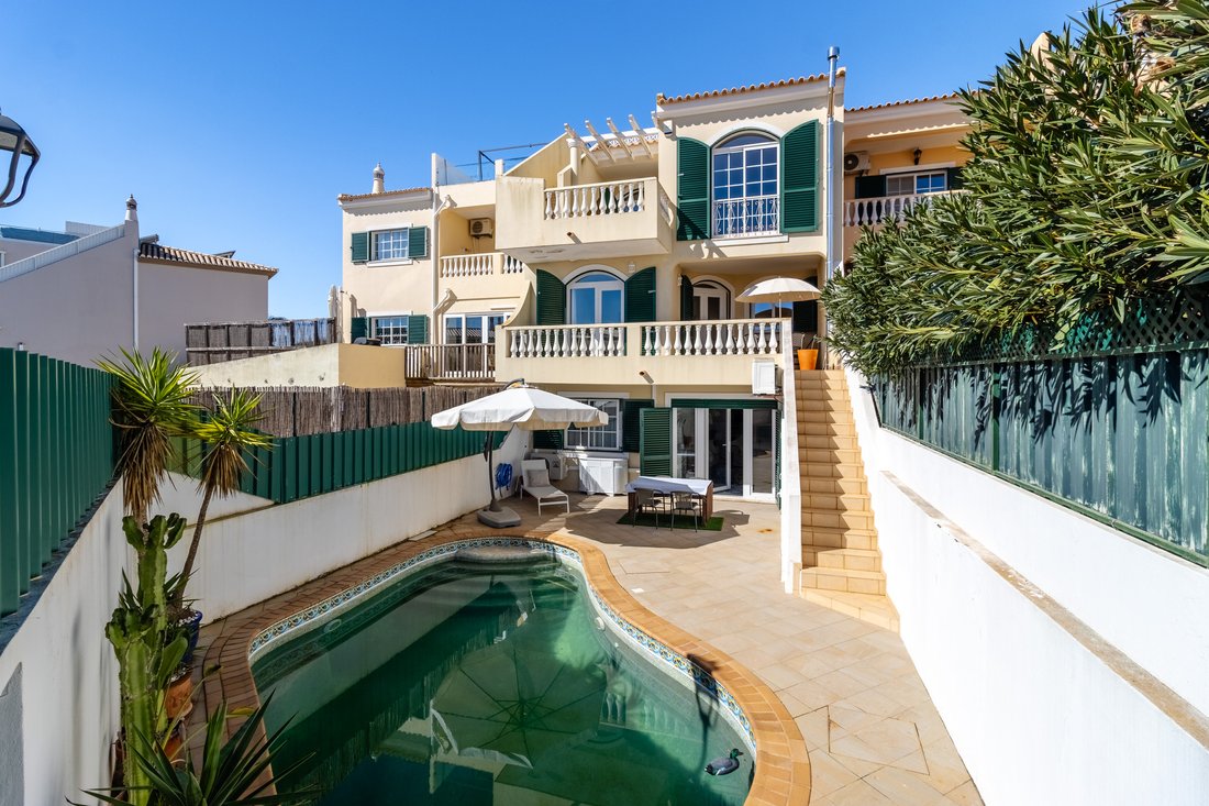 Villa in Praia da Luz, Algarve, Portugal 1 - 17408707