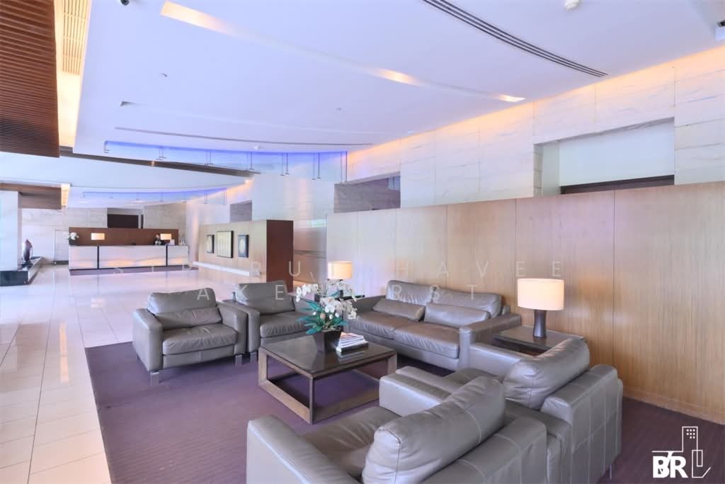 Condo in Khlong Toei, Krung Thep Maha Nakhon, Thailand 1 - 17864452