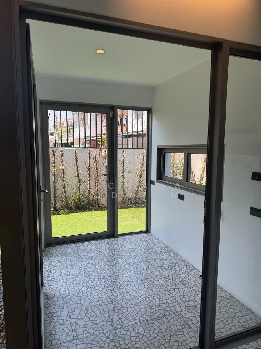 Townhouse in Chatuchak, Krung Thep Maha Nakhon, Thailand 4 - 17863808