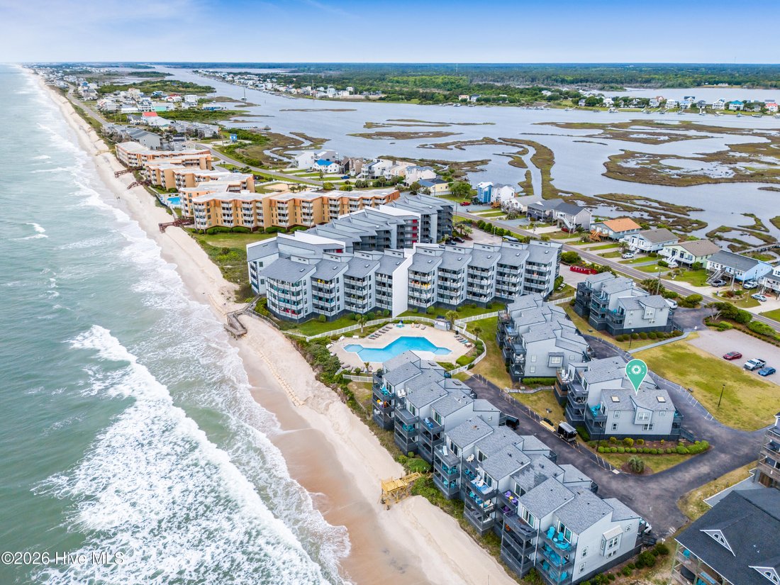 Townhouse in North Topsail Beach, North Carolina, United States 1 - 17860961