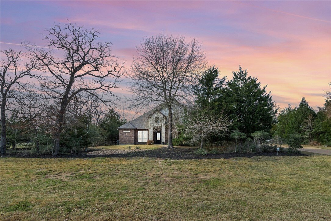 College Station, Texas, United States 1 - 17299582