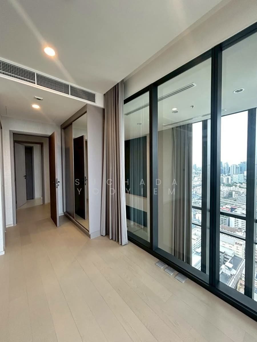 Condo in Thanon Phaya Thai, Bangkok, Thailand 2 - 17863888