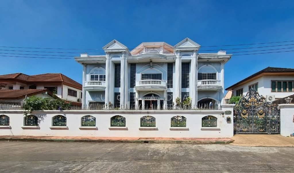 House in Chan Kasem, Bangkok, Thailand 2 - 17866894