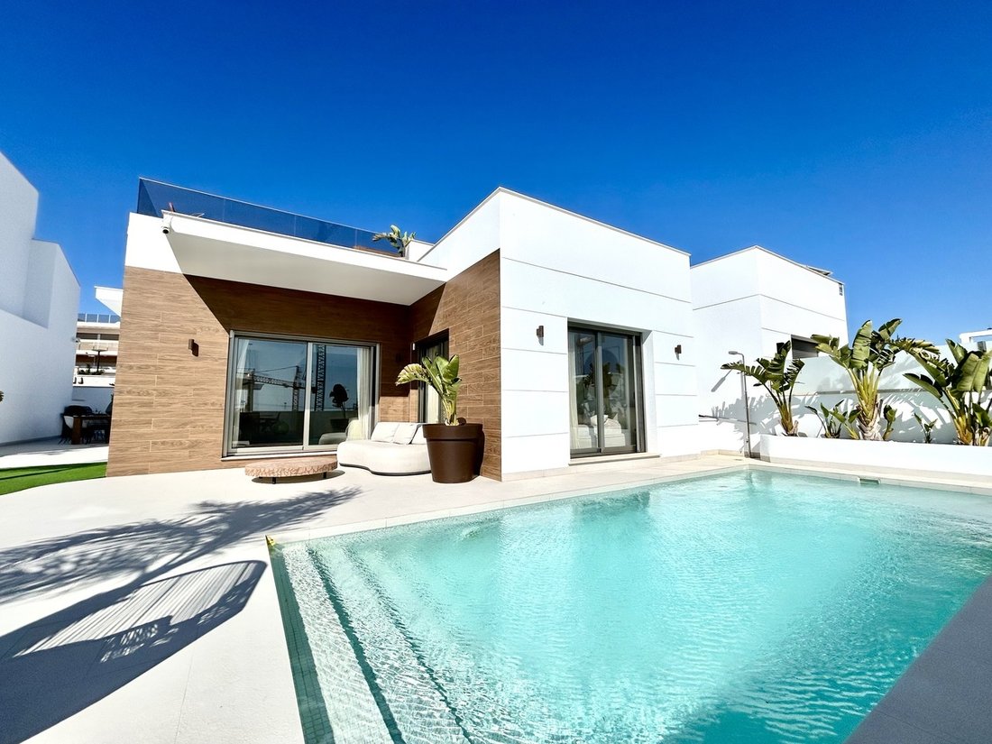 Villa in San Miguel de Salinas, Valencian Community, Spain 1 - 17867591