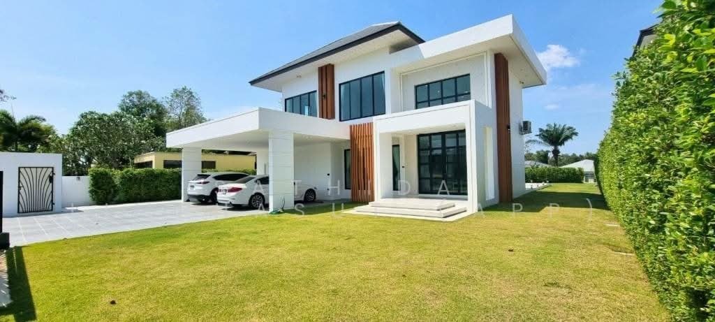 The Village Housing Estate by Horseshoe Point, Chon Buri (Pattaya)