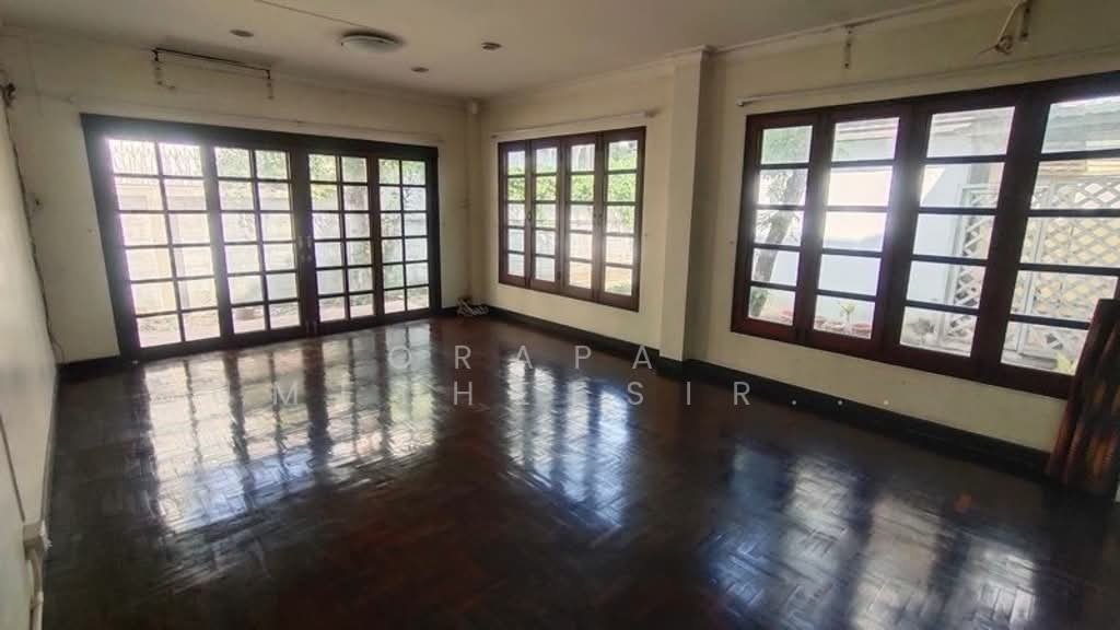 House in Phra Khanong Nuea, Bangkok, Thailand 4 - 17867254
