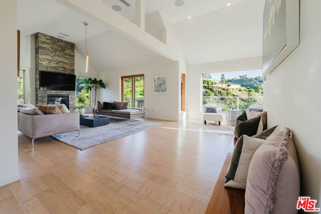 House in Beverly Hills, California, United States 1 - 17865048