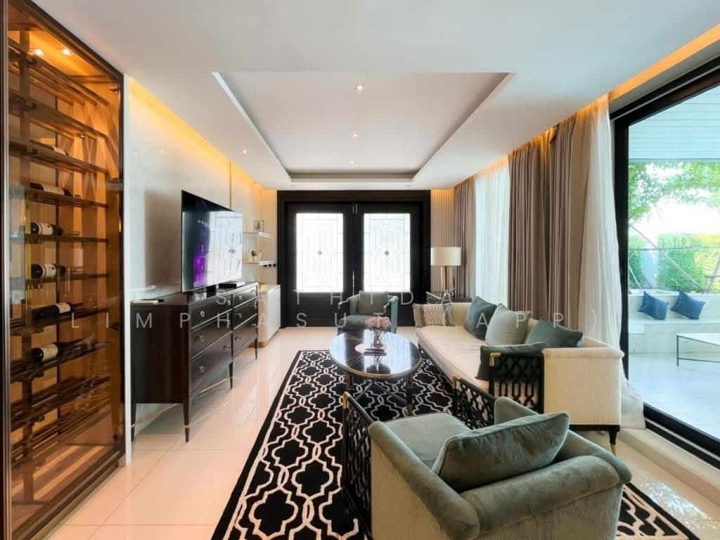 Villa in Nong Pla Lai, Chon Buri, Thailand 5 - 17862739