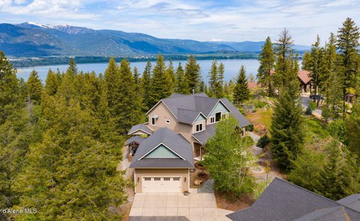 House in Sagle, Idaho, United States 1