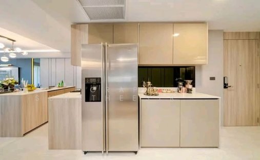 Condo in Phra Khanong Nuea, Bangkok, Thailand 1