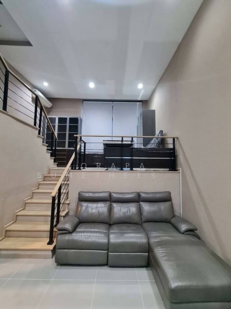 Townhouse in Chong Nonsi, Krung Thep Maha Nakhon, Thailand 3 - 17863406
