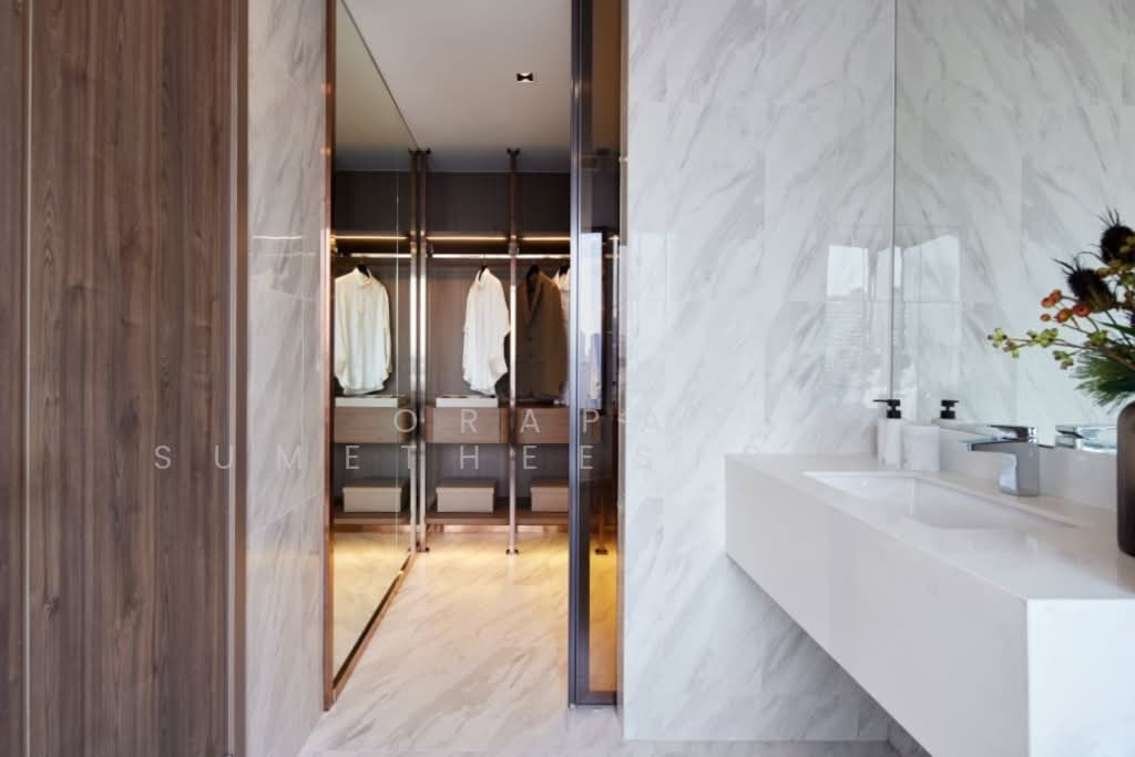 Condo in Khlong Toei, Krung Thep Maha Nakhon, Thailand 3 - 17866689