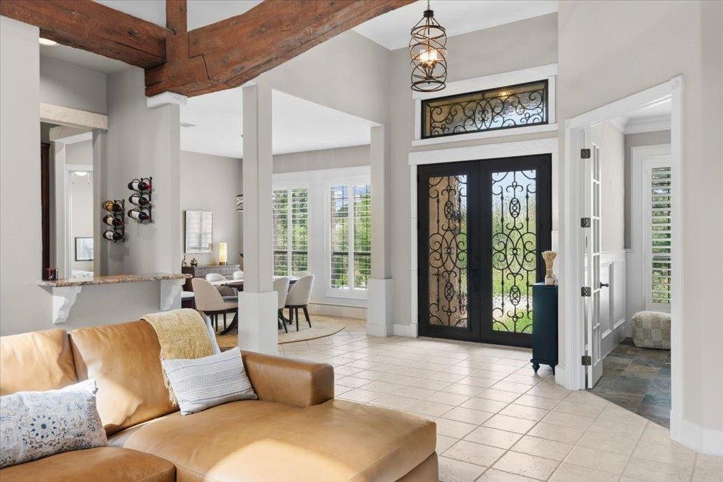 House in The Hills, Texas, United States 4 - 17865591