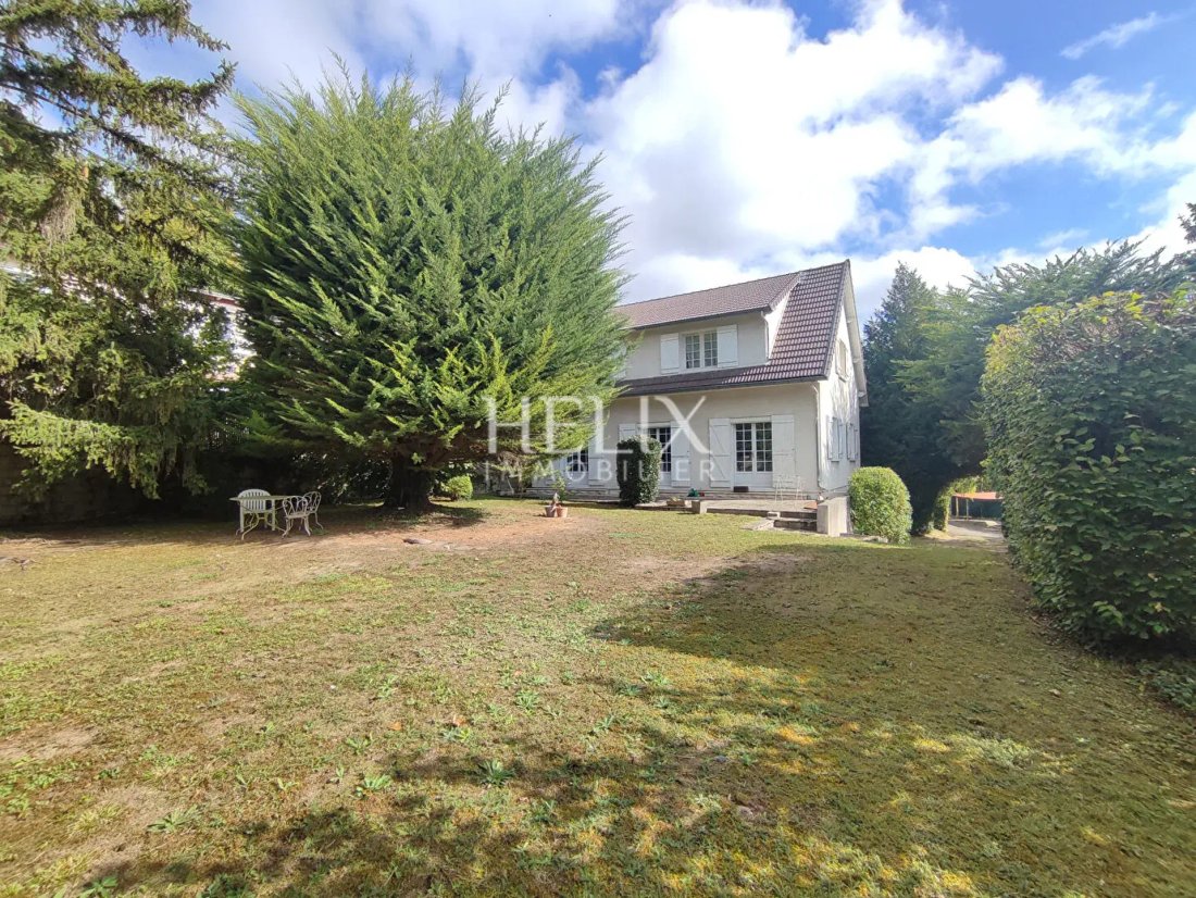 House in Saint Nicolas, Maisons-Laffitte, France 1 - 17865569