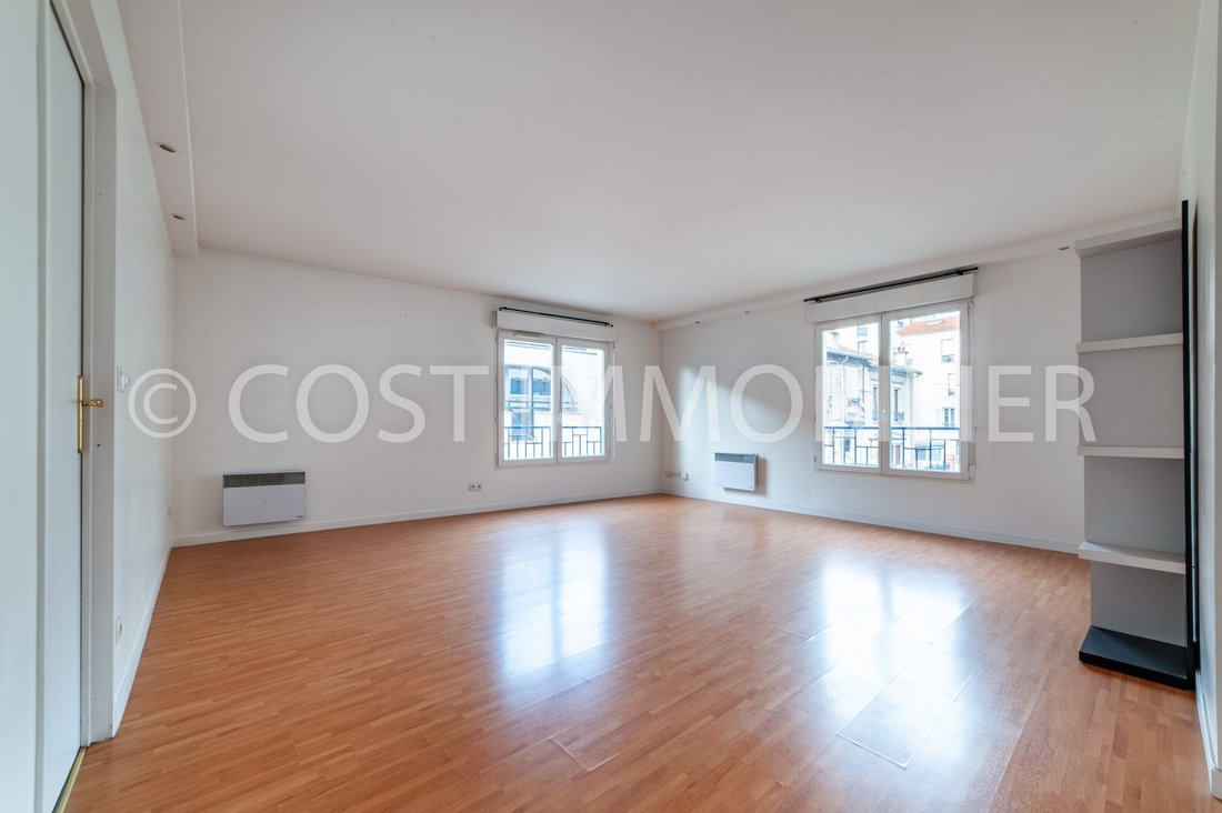 Apartment in Bois-Colombes, Ile-de-France, France 1 - 17868742