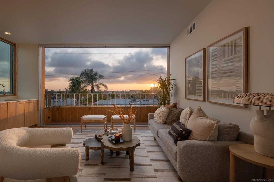 San Diego, California, United States 5 - 17861509