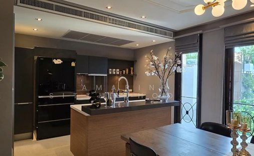 Condo in Chong Nonsi, Krung Thep Maha Nakhon, Thailand 1