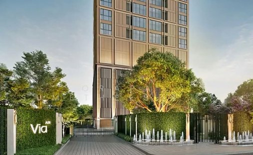 Condo in Phaya Thai, Krung Thep Maha Nakhon, Thailand 1