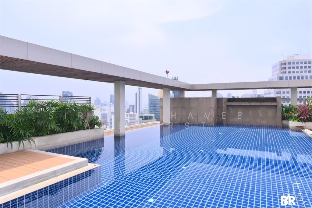 Condo in Khlong Toei, Krung Thep Maha Nakhon, Thailand 4 - 17864452