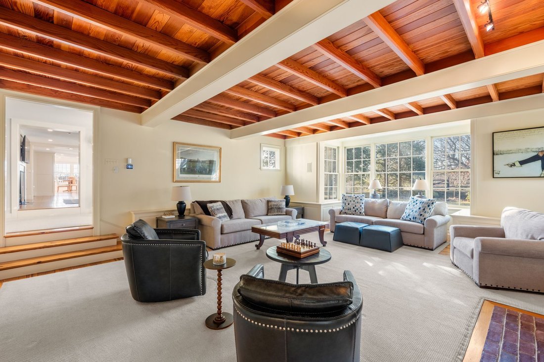 House in Wellesley, Massachusetts, United States 5 - 16946027