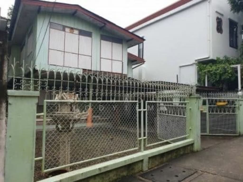 House in Phra Khanong Nuea, Bangkok, Thailand 1 - 17867319