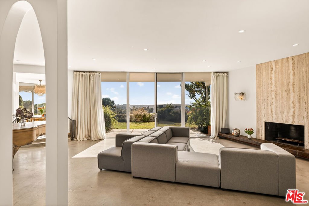 House in Los Angeles, California, United States 2 - 17865041